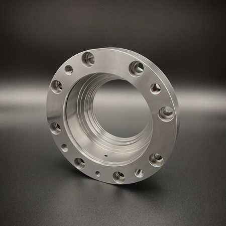 Draaiproduct met boorgaten